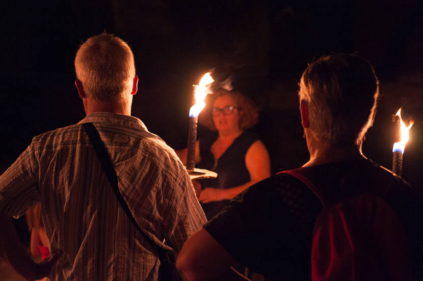 Visite aux Flambeaux ©Pays de Gourdon F. Lacan